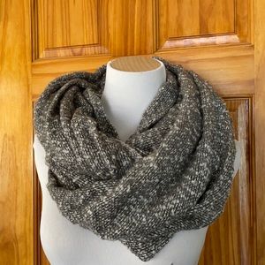 Infinity scarf